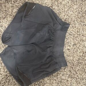 lulu lemon hottie hot shorts 2.5 GREY